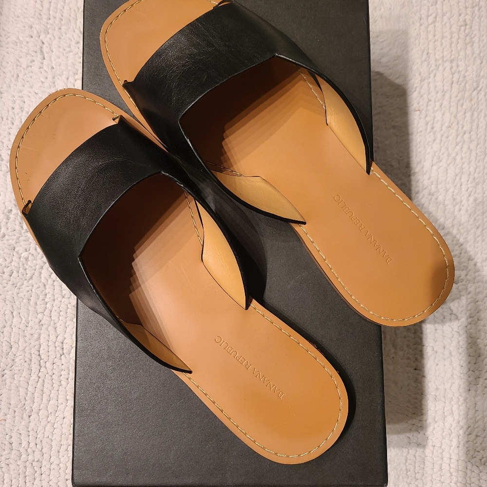 Banana Republic leather slides- 7.5